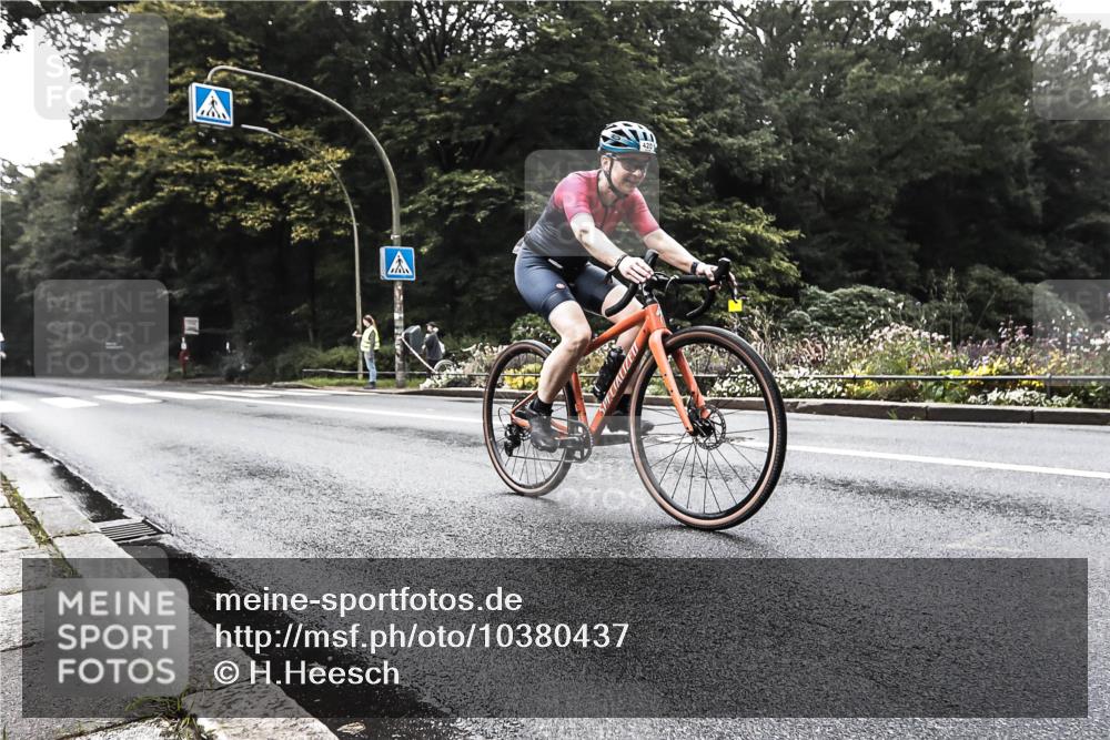 13.09.2026 - Stadtparktriathlon H.Heesch http://msf.ph/oto/10380437 13.09.2026 10:20:44 Radfahren 223, 420 meine-sportfotos.de