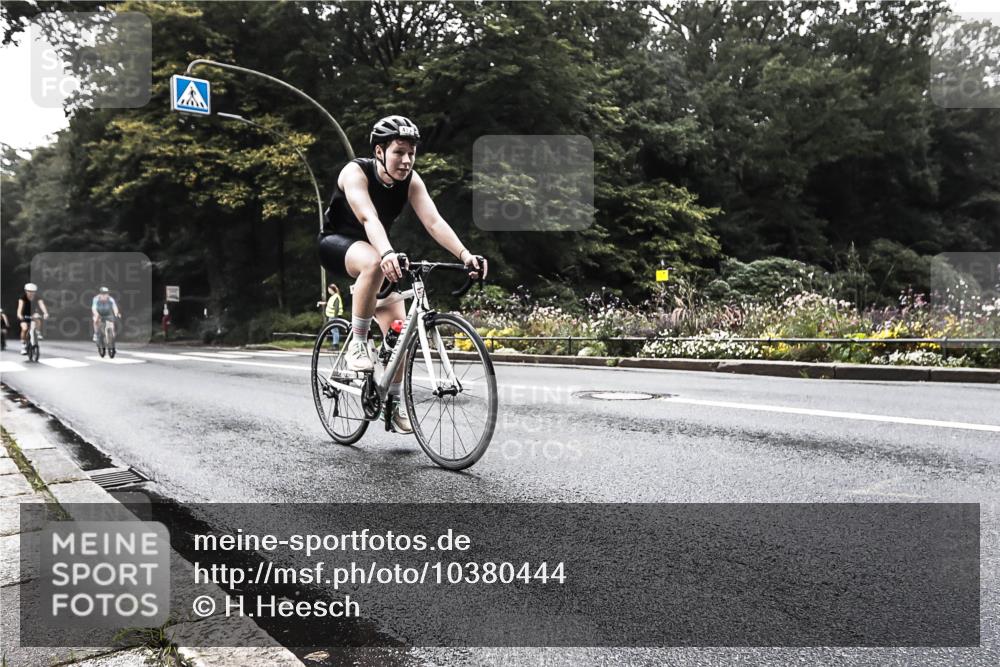 13.09.2026 - Stadtparktriathlon H.Heesch http://msf.ph/oto/10380444 13.09.2026 10:20:49 Radfahren 223, 419, 460, 462 meine-sportfotos.de