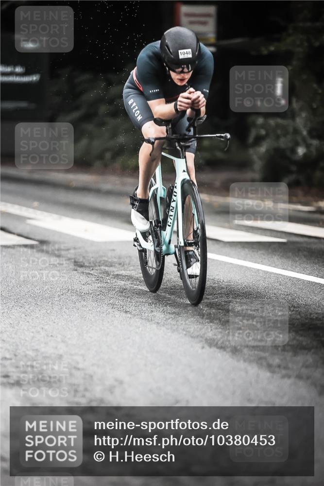13.09.2026 - Stadtparktriathlon H.Heesch http://msf.ph/oto/10380453 13.09.2026 12:25:22 Radfahren 1048, 1085, 1104, 1124, 1139 meine-sportfotos.de