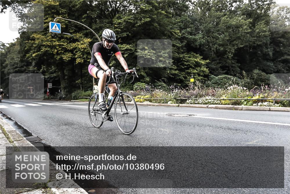 13.09.2026 - Stadtparktriathlon H.Heesch http://msf.ph/oto/10380496 13.09.2026 10:53:25 Radfahren 398, 524 meine-sportfotos.de