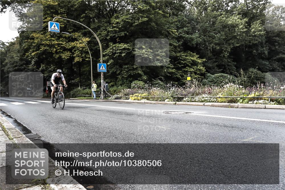 13.09.2026 - Stadtparktriathlon H.Heesch http://msf.ph/oto/10380506 13.09.2026 10:53:30 Radfahren 398, 566 meine-sportfotos.de