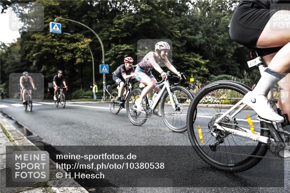 13.09.2026 - Stadtparktriathlon H.Heesch http://msf.ph/oto/10380538 13.09.2026 10:53:45 Radfahren 433, 434, 439, 460, 487, 494 meine-sportfotos.de