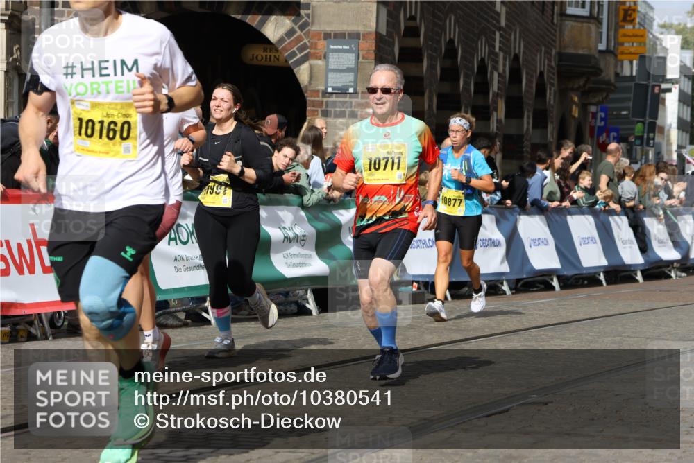 13.09.2026 - 21. swb-Marathon Bremen Strokosch-Dieckow http://msf.ph/oto/10380541 13.09.2026 11:04:43 Ziel 10160, 10182, 10245, 10291, 10526, 10613, 10711, 10755, 11214, 11215, 11221, 11248, 11336, 11410, 11720, 11740, 11761, 12009, 12929, 10198, 10283, 10315, 10729, 10741, 10855, 10856, 10940, 11006, 11133, 11272, 11395, 11518, 11757, 11939, 12005, 12235, 12420, 12493, 12495, 12498, 12500, 12502, 12563 meine-sportfotos.de