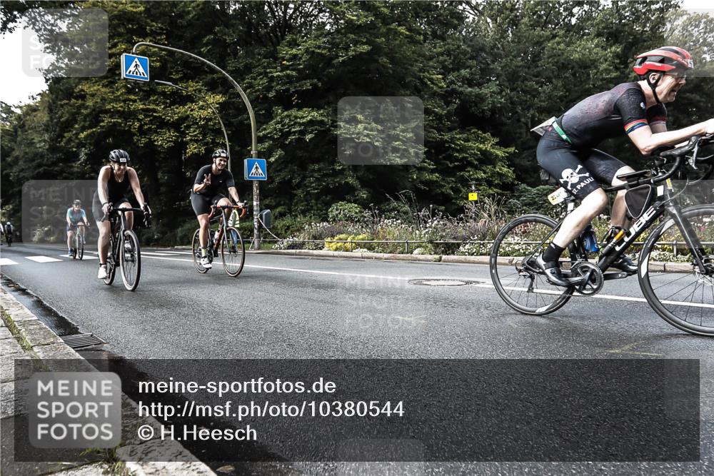 13.09.2026 - Stadtparktriathlon H.Heesch http://msf.ph/oto/10380544 13.09.2026 10:53:45 Radfahren 433, 434, 439, 460, 487, 494 meine-sportfotos.de