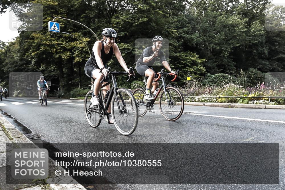 13.09.2026 - Stadtparktriathlon H.Heesch http://msf.ph/oto/10380555 13.09.2026 10:53:46 Radfahren 389, 433, 434, 439, 460, 487, 494, 533 meine-sportfotos.de