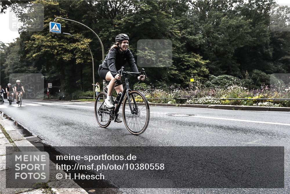 13.09.2026 - Stadtparktriathlon H.Heesch http://msf.ph/oto/10380558 13.09.2026 10:21:28 Radfahren 220, 294, 296, 326, 363, 413 meine-sportfotos.de