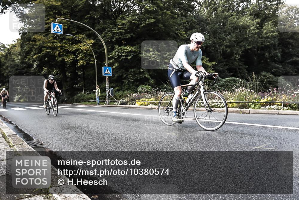 13.09.2026 - Stadtparktriathlon H.Heesch http://msf.ph/oto/10380574 13.09.2026 10:53:49 Radfahren 346, 389, 419, 460, 533 meine-sportfotos.de