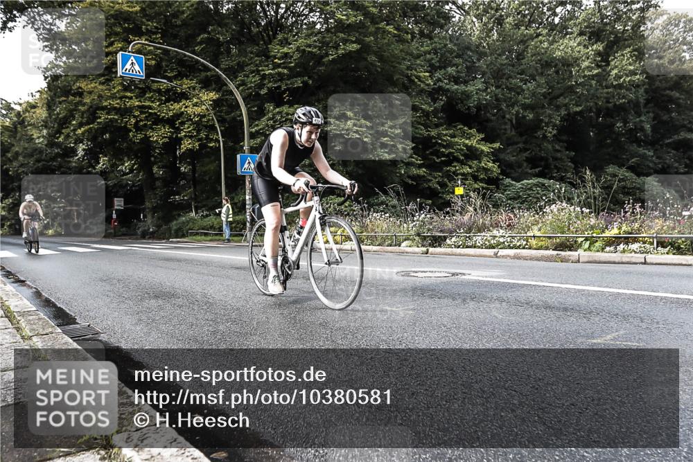 13.09.2026 - Stadtparktriathlon H.Heesch http://msf.ph/oto/10380581 13.09.2026 10:53:50 Radfahren 346, 389, 419, 533 meine-sportfotos.de