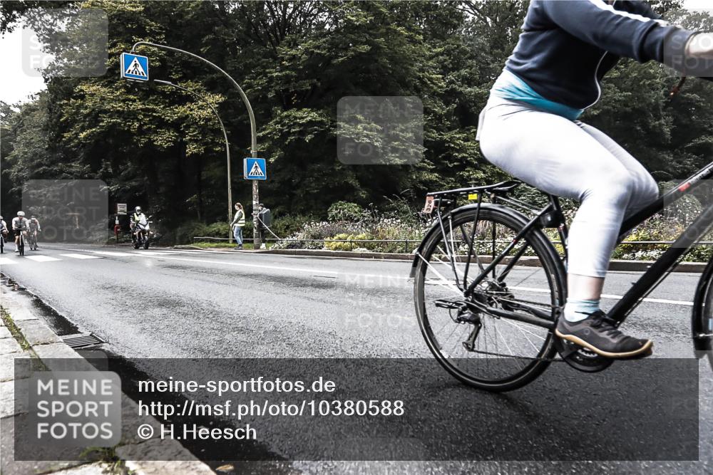 13.09.2026 - Stadtparktriathlon H.Heesch http://msf.ph/oto/10380588 13.09.2026 10:21:31 Radfahren 220, 268, 294, 296, 303, 321, 326, 413 meine-sportfotos.de