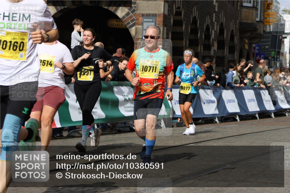 13.09.2026 - 21. swb-Marathon Bremen Strokosch-Dieckow http://msf.ph/oto/10380591 13.09.2026 11:04:43 Ziel 10160, 10182, 10245, 10291, 10526, 10613, 10711, 10755, 11214, 11215, 11221, 11248, 11336, 11410, 11720, 11740, 11761, 12009, 12929, 10198, 10283, 10315, 10729, 10741, 10855, 10856, 10940, 11006, 11133, 11272, 11395, 11518, 11757, 11939, 12005, 12235, 12420, 12493, 12495, 12498, 12500, 12502, 12563 meine-sportfotos.de