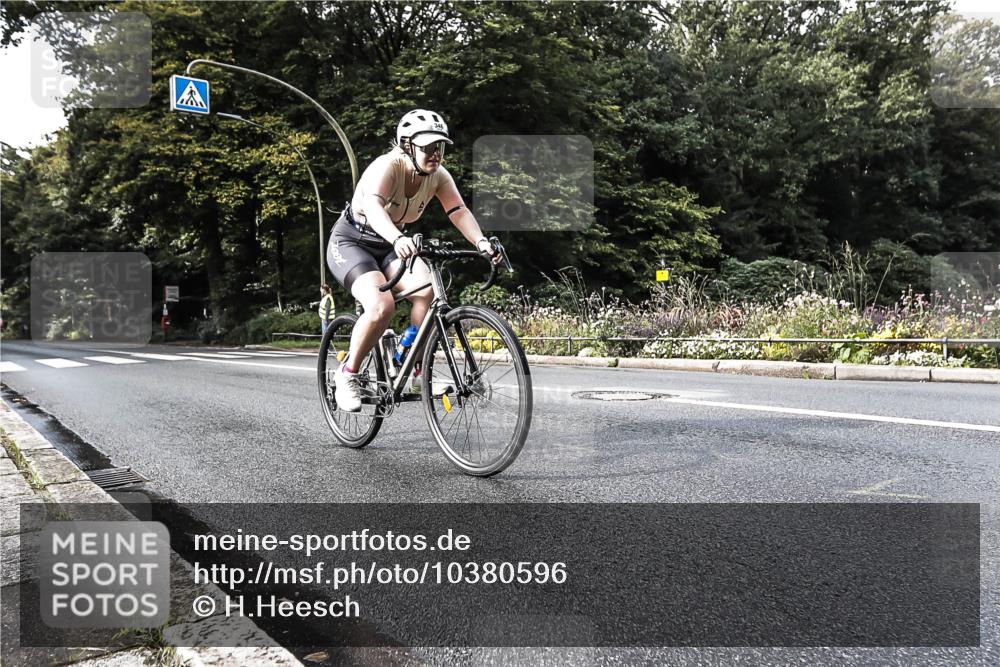 13.09.2026 - Stadtparktriathlon H.Heesch http://msf.ph/oto/10380596 13.09.2026 10:53:52 Radfahren 346, 389, 419, 452, 533 meine-sportfotos.de
