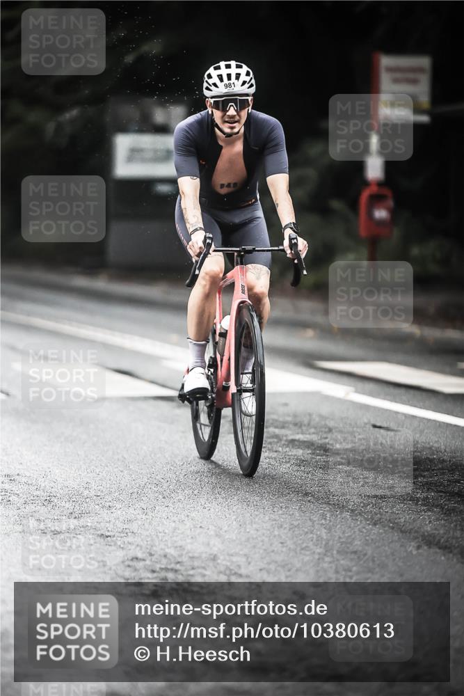 13.09.2026 - Stadtparktriathlon H.Heesch http://msf.ph/oto/10380613 13.09.2026 12:25:48 Radfahren 951, 974, 981, 1097 meine-sportfotos.de