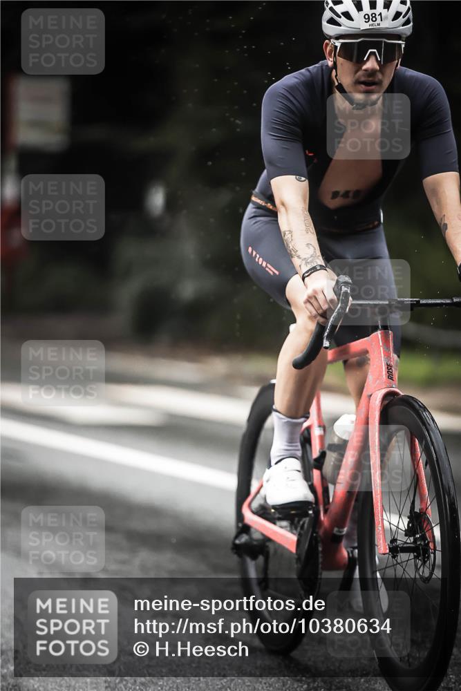 13.09.2026 - Stadtparktriathlon H.Heesch http://msf.ph/oto/10380634 13.09.2026 12:25:49 Radfahren 951, 981, 1097 meine-sportfotos.de
