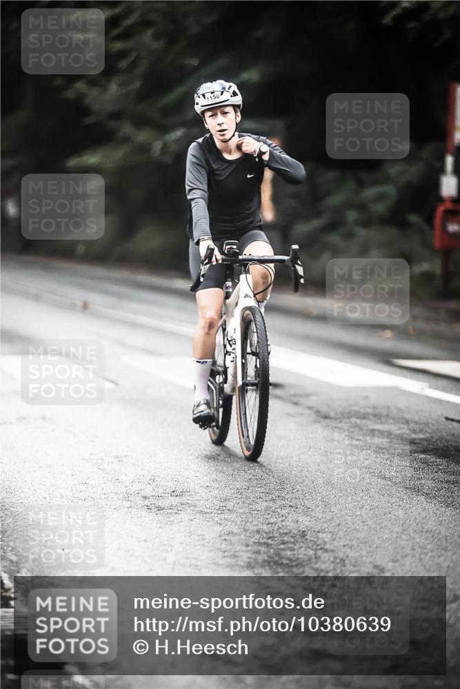 13.09.2026 - Stadtparktriathlon H.Heesch http://msf.ph/oto/10380639 13.09.2026 12:25:56 Radfahren 1005, 1065, 1141, 1150 meine-sportfotos.de