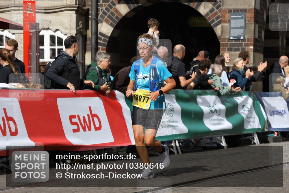 13.09.2026 - 21. swb-Marathon Bremen Strokosch-Dieckow http://msf.ph/oto/10380646 13.09.2026 11:04:45 Ziel 10160, 10182, 10245, 10526, 10613, 10711, 10755, 11214, 11215, 11248, 11336, 11410, 11720, 11740, 11761, 11991, 12009, 12929, 10198, 10315, 10465, 10729, 10741, 10850, 10855, 10856, 10940, 10975, 11006, 11133, 11272, 11395, 11518, 11757, 11939, 12005, 12235, 12420, 12493, 12495, 12498, 12500, 12502, 12522, 12563 meine-sportfotos.de