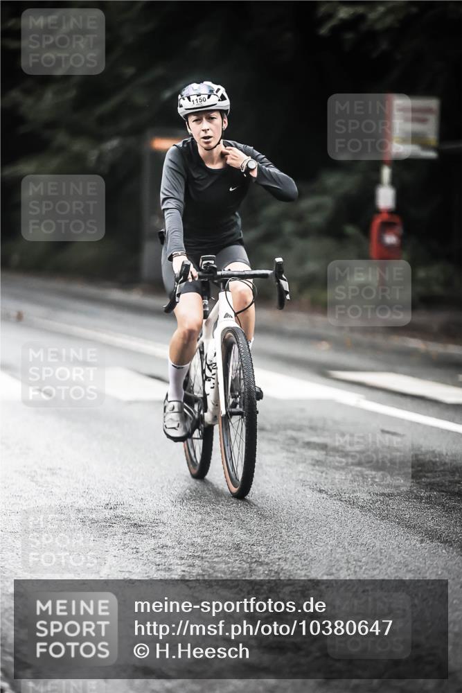 13.09.2026 - Stadtparktriathlon H.Heesch http://msf.ph/oto/10380647 13.09.2026 12:25:56 Radfahren 1005, 1065, 1141, 1150 meine-sportfotos.de