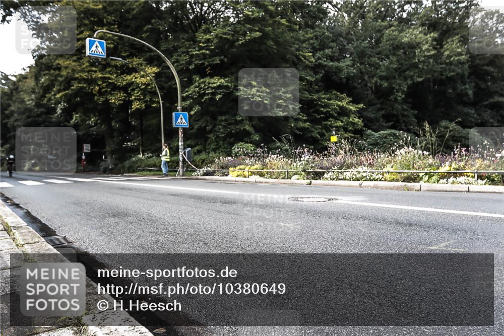 13.09.2026 - Stadtparktriathlon H.Heesch http://msf.ph/oto/10380649 13.09.2026 10:53:59 Radfahren 385, 489 meine-sportfotos.de