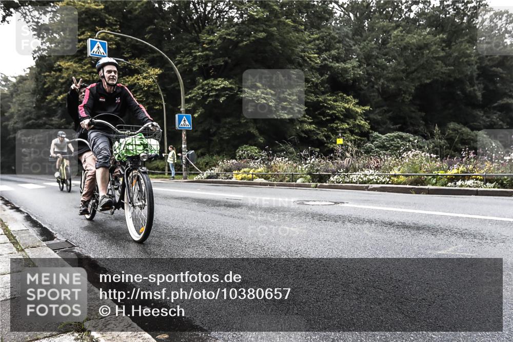 13.09.2026 - Stadtparktriathlon H.Heesch http://msf.ph/oto/10380657 13.09.2026 10:21:52 Radfahren 214, 332, 342, 422 meine-sportfotos.de