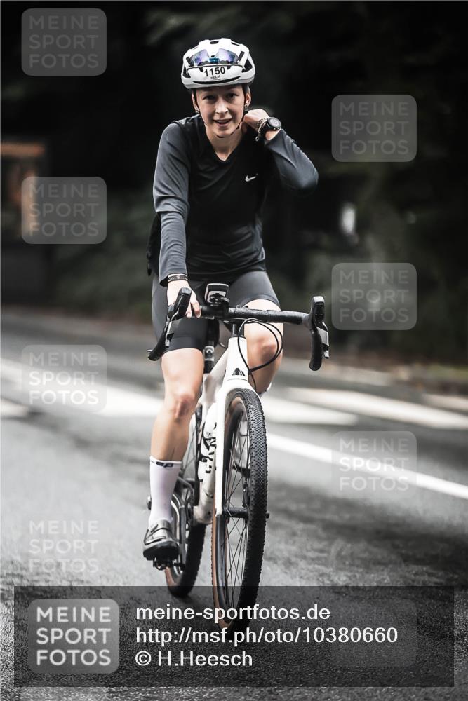 13.09.2026 - Stadtparktriathlon H.Heesch http://msf.ph/oto/10380660 13.09.2026 12:25:57 Radfahren 1005, 1065, 1141, 1150 meine-sportfotos.de