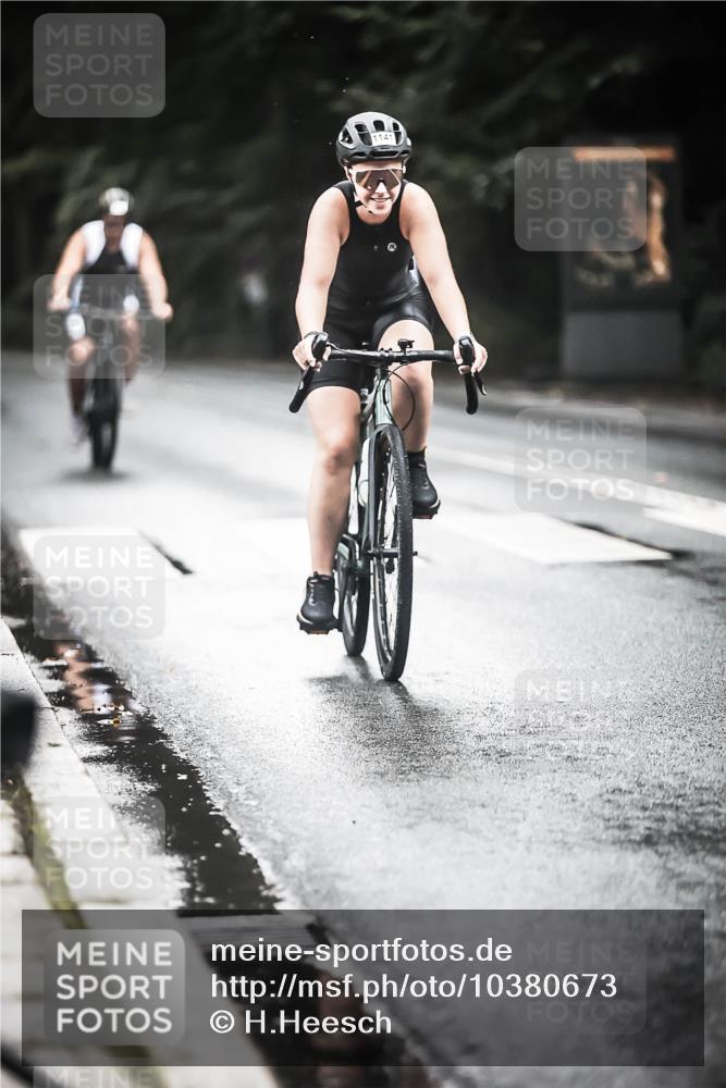 13.09.2026 - Stadtparktriathlon H.Heesch http://msf.ph/oto/10380673 13.09.2026 12:25:58 Radfahren 1005, 1065, 1141, 1150 meine-sportfotos.de