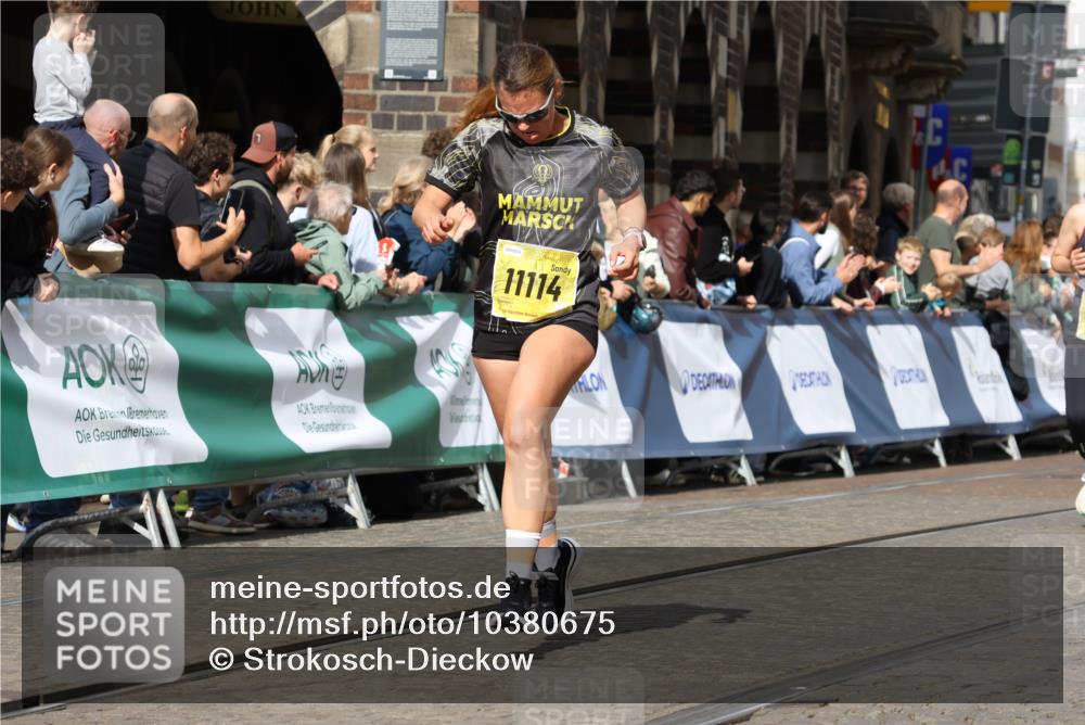 13.09.2026 - 21. swb-Marathon Bremen Strokosch-Dieckow http://msf.ph/oto/10380675 13.09.2026 11:04:46 Ziel 10160, 10182, 10245, 10526, 10613, 10711, 10755, 10877, 11214, 11215, 11248, 11336, 11410, 11720, 11740, 11761, 11991, 12009, 12929, 10315, 10465, 10729, 10741, 10850, 10855, 10856, 10975, 11006, 11133, 11272, 11395, 11518, 11757, 11939, 12235, 12420, 12493, 12495, 12498, 12500, 12502, 12522, 12563 meine-sportfotos.de