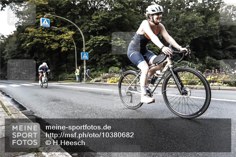 13.09.2026 - Stadtparktriathlon H.Heesch http://msf.ph/oto/10380682 13.09.2026 10:54:13 Radfahren 429, 486 meine-sportfotos.de