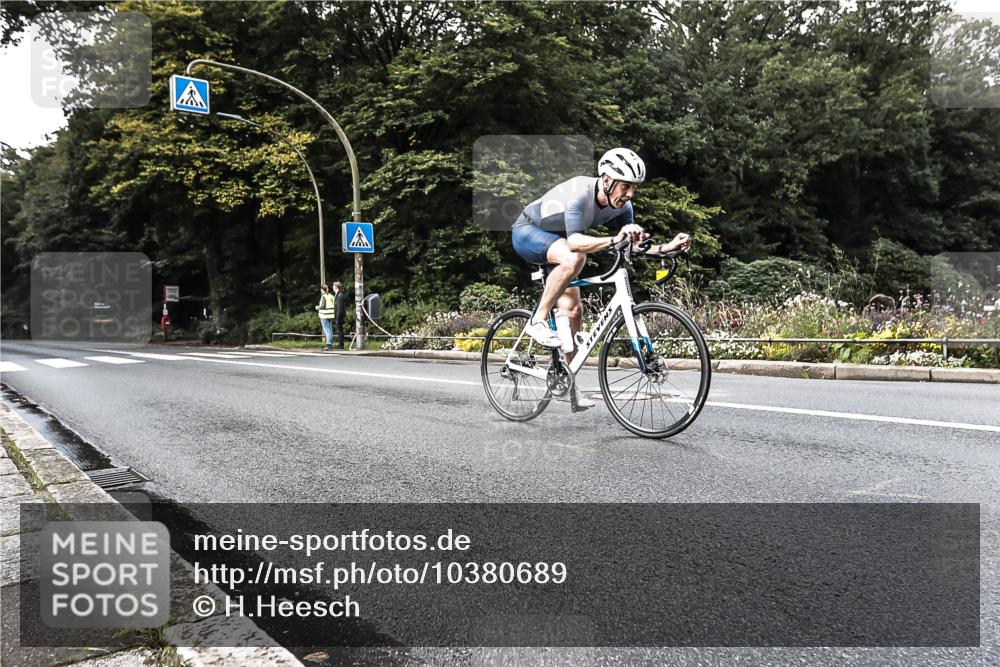 13.09.2026 - Stadtparktriathlon H.Heesch http://msf.ph/oto/10380689 13.09.2026 10:54:13 Radfahren 429, 486 meine-sportfotos.de