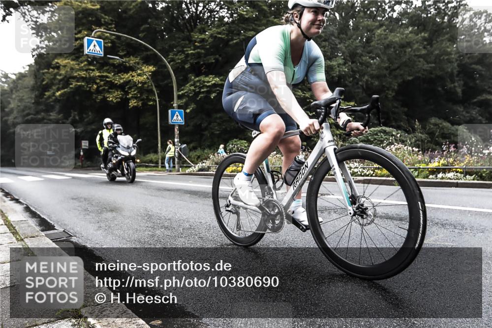 13.09.2026 - Stadtparktriathlon H.Heesch http://msf.ph/oto/10380690 13.09.2026 10:22:05 Radfahren 449 meine-sportfotos.de