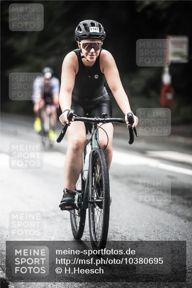 13.09.2026 - Stadtparktriathlon H.Heesch http://msf.ph/oto/10380695 13.09.2026 12:25:59 Radfahren 1005, 1065, 1141, 1150 meine-sportfotos.de