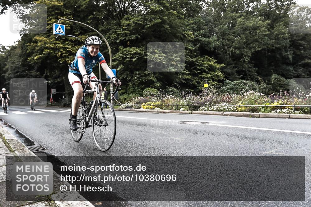 13.09.2026 - Stadtparktriathlon H.Heesch http://msf.ph/oto/10380696 13.09.2026 10:54:21 Radfahren 445, 459, 466, 468, 471, 472 meine-sportfotos.de