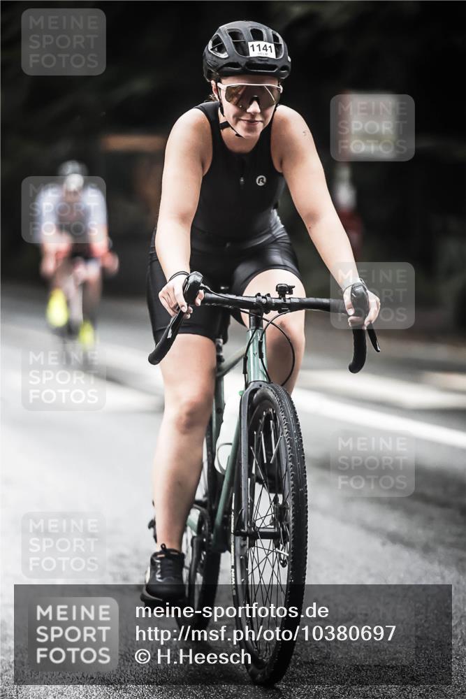 13.09.2026 - Stadtparktriathlon H.Heesch http://msf.ph/oto/10380697 13.09.2026 12:25:59 Radfahren 1005, 1065, 1141, 1150 meine-sportfotos.de