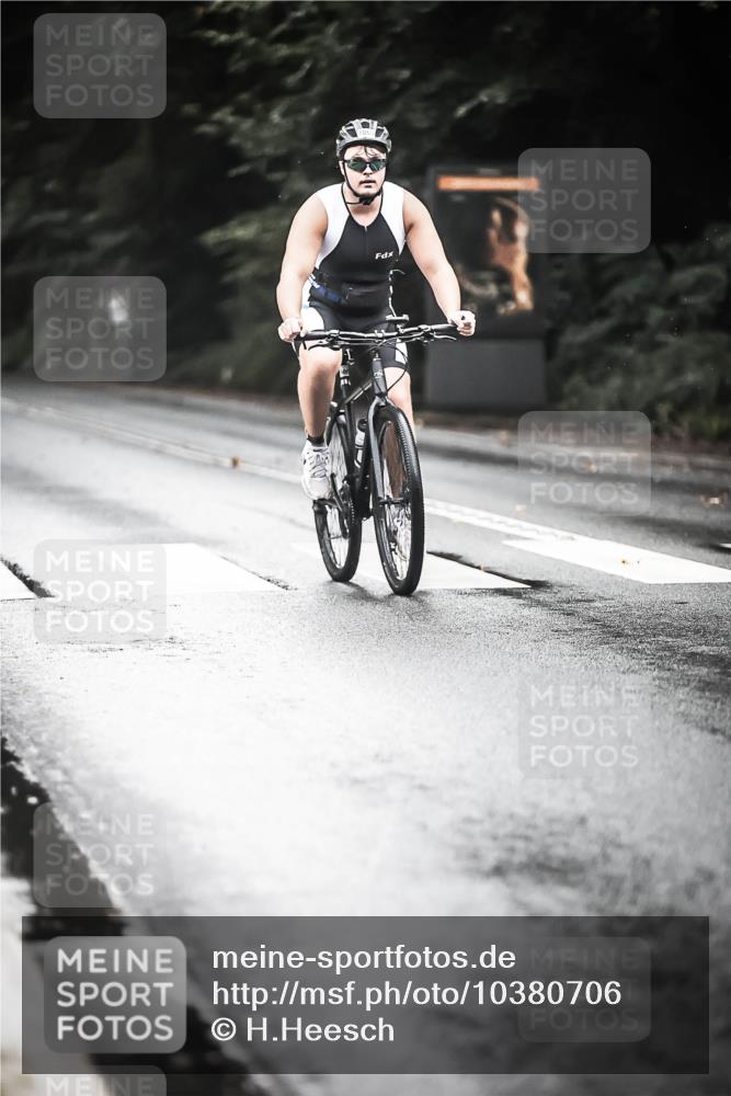13.09.2026 - Stadtparktriathlon H.Heesch http://msf.ph/oto/10380706 13.09.2026 12:26:00 Radfahren 1005, 1065, 1141, 1150 meine-sportfotos.de