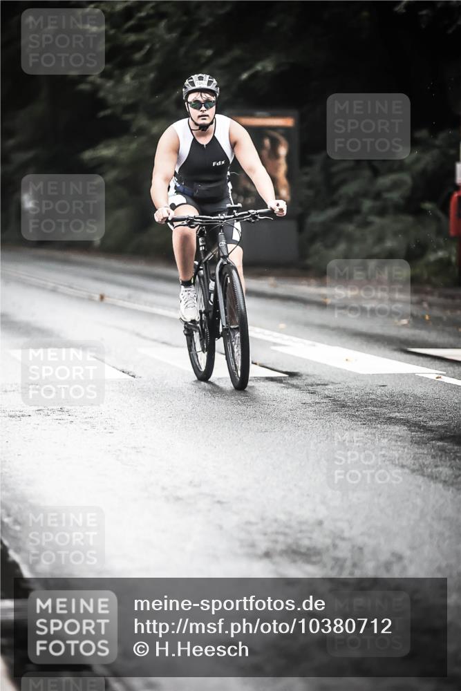 13.09.2026 - Stadtparktriathlon H.Heesch http://msf.ph/oto/10380712 13.09.2026 12:26:00 Radfahren 1005, 1065, 1141, 1150 meine-sportfotos.de