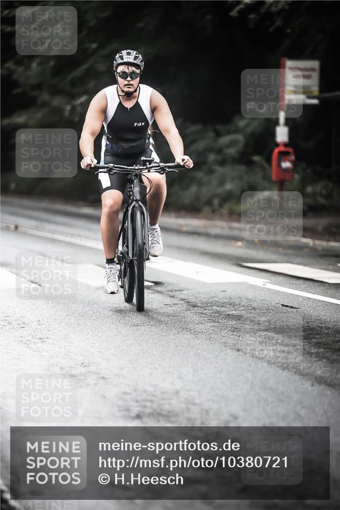 13.09.2026 - Stadtparktriathlon H.Heesch http://msf.ph/oto/10380721 13.09.2026 12:26:01 Radfahren 1005, 1065, 1141, 1150 meine-sportfotos.de