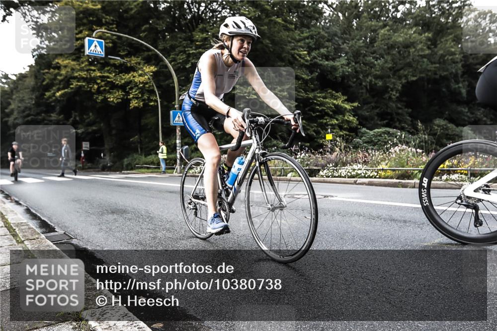 13.09.2026 - Stadtparktriathlon H.Heesch http://msf.ph/oto/10380738 13.09.2026 10:54:37 Radfahren 406, 414, 464 meine-sportfotos.de