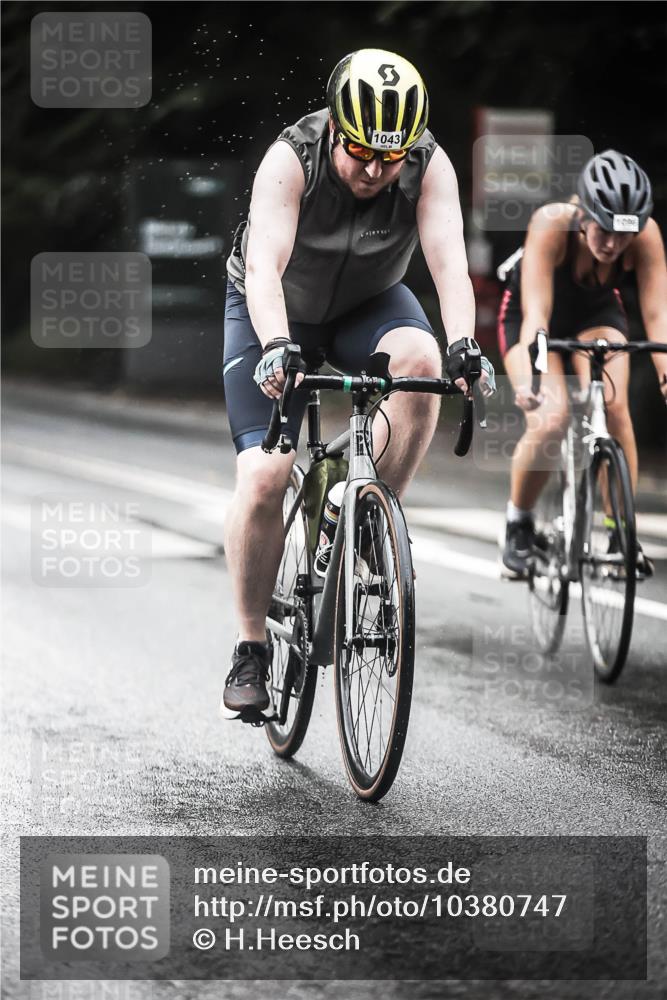 13.09.2026 - Stadtparktriathlon H.Heesch http://msf.ph/oto/10380747 13.09.2026 12:26:08 Radfahren 1043, 1045, 1065, 1086, 1096, 1115 meine-sportfotos.de