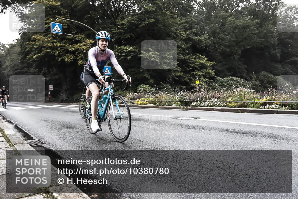 13.09.2026 - Stadtparktriathlon H.Heesch http://msf.ph/oto/10380780 13.09.2026 10:22:47 Radfahren 217, 285, 339, 431, 442 meine-sportfotos.de