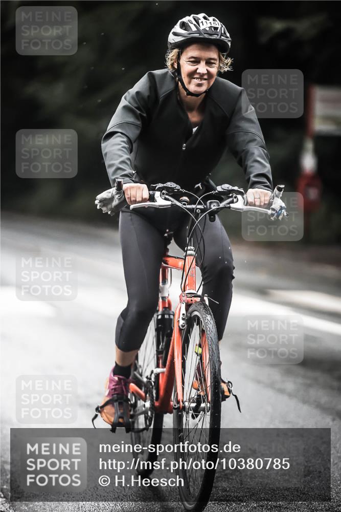 13.09.2026 - Stadtparktriathlon H.Heesch http://msf.ph/oto/10380785 13.09.2026 12:26:11 Radfahren 987, 1008, 1043, 1045, 1086, 1096, 1099, 1115 meine-sportfotos.de