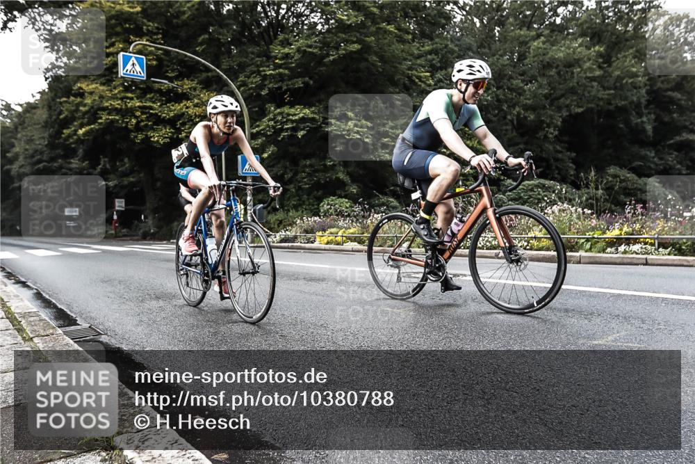 13.09.2026 - Stadtparktriathlon H.Heesch http://msf.ph/oto/10380788 13.09.2026 10:55:02 Radfahren 372, 381, 432, 473, 520, 557, 572, 666 meine-sportfotos.de