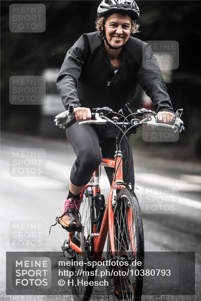 13.09.2026 - Stadtparktriathlon H.Heesch http://msf.ph/oto/10380793 13.09.2026 12:26:11 Radfahren 987, 1008, 1043, 1045, 1086, 1096, 1099, 1115 meine-sportfotos.de