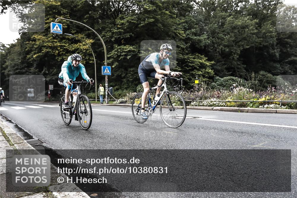 13.09.2026 - Stadtparktriathlon H.Heesch http://msf.ph/oto/10380831 13.09.2026 10:55:28 Radfahren 353, 370, 546, 672 meine-sportfotos.de