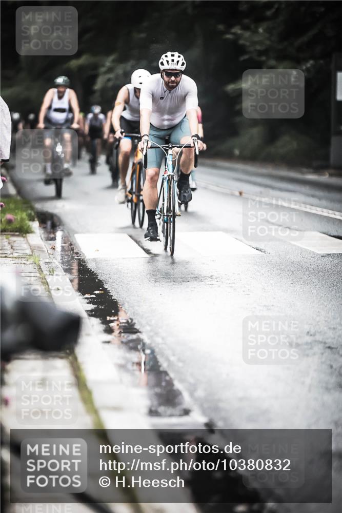 13.09.2026 - Stadtparktriathlon H.Heesch http://msf.ph/oto/10380832 13.09.2026 12:26:16 Radfahren 987, 1008, 1045, 1052, 1086, 1089, 1093, 1099, 1115, 1131, 1147, 1161 meine-sportfotos.de