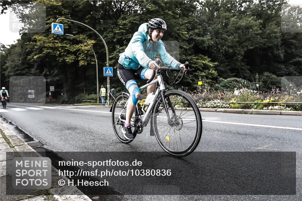 13.09.2026 - Stadtparktriathlon H.Heesch http://msf.ph/oto/10380836 13.09.2026 10:55:29 Radfahren 353, 370, 546, 672 meine-sportfotos.de