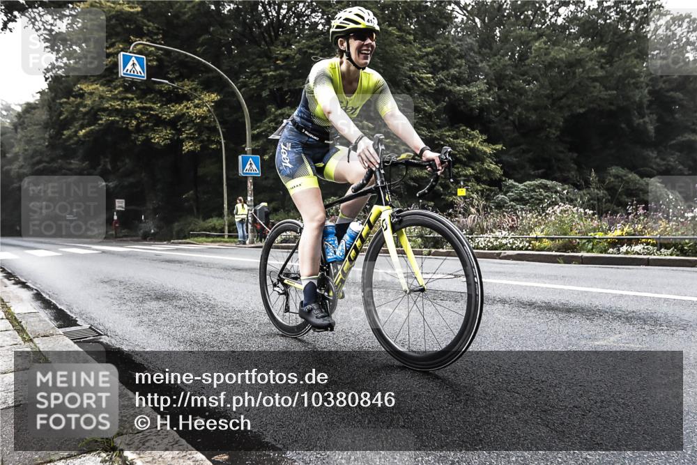 13.09.2026 - Stadtparktriathlon H.Heesch http://msf.ph/oto/10380846 13.09.2026 10:23:32 Radfahren 416 meine-sportfotos.de