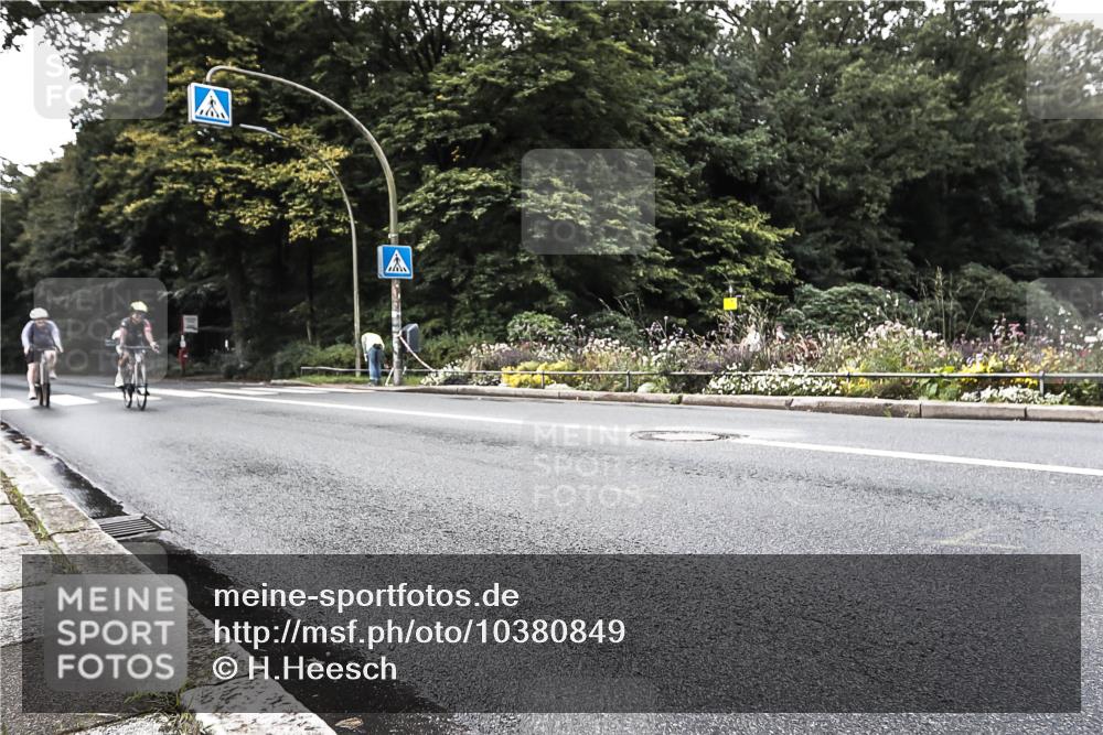 13.09.2026 - Stadtparktriathlon H.Heesch http://msf.ph/oto/10380849 13.09.2026 10:55:32 Radfahren 358, 370, 392, 546, 672 meine-sportfotos.de