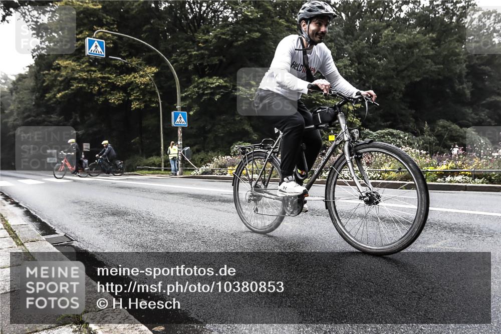 13.09.2026 - Stadtparktriathlon H.Heesch http://msf.ph/oto/10380853 13.09.2026 10:23:38 Radfahren 250 meine-sportfotos.de