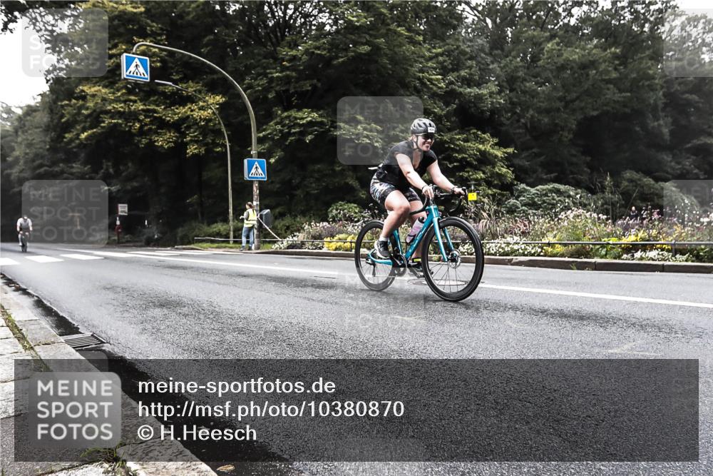 13.09.2026 - Stadtparktriathlon H.Heesch http://msf.ph/oto/10380870 13.09.2026 10:23:53 Radfahren 293, 336, 404 meine-sportfotos.de