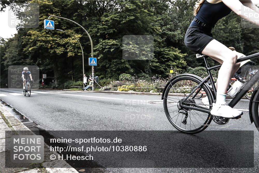 13.09.2026 - Stadtparktriathlon H.Heesch http://msf.ph/oto/10380886 13.09.2026 10:55:49 Radfahren 361, 470 meine-sportfotos.de