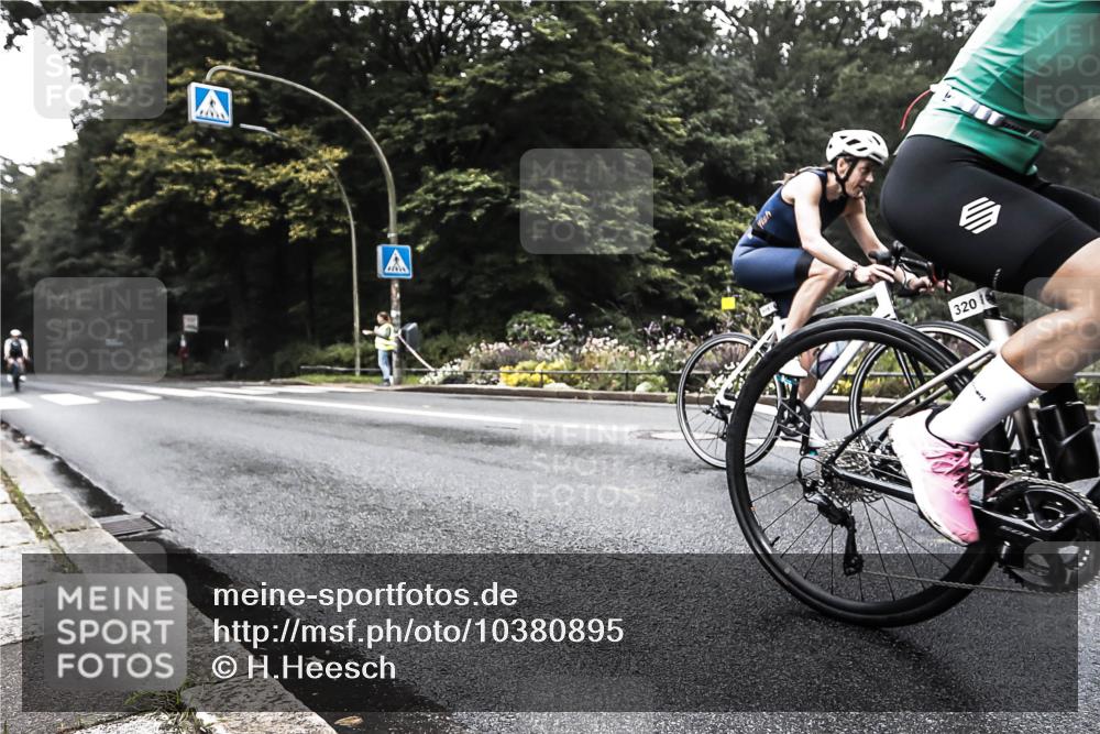 13.09.2026 - Stadtparktriathlon H.Heesch http://msf.ph/oto/10380895 13.09.2026 10:24:15 Radfahren 306, 320, 409, 445 meine-sportfotos.de