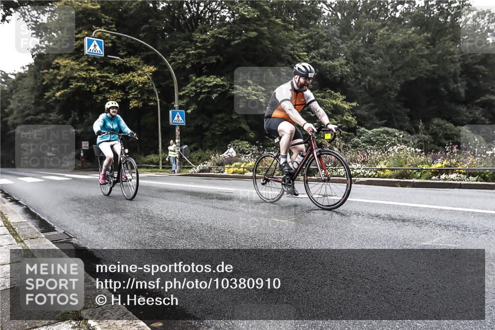 13.09.2026 - Stadtparktriathlon H.Heesch http://msf.ph/oto/10380910 13.09.2026 10:24:27 Radfahren 224, 236, 343 meine-sportfotos.de